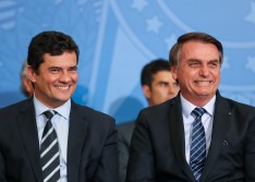 Moro fala em demissão após Bolsonaro anunciar troca na direção da PF