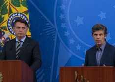 Bolsonaro pede que isolamento acabe esta semana, mas Teich discorda