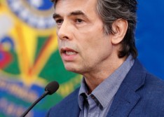 Novo ministro da Saúde quer programa de testes