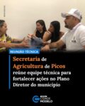 A Secretaria Municipal de Agricultura e Abastecimento, realizou nesta segunda-feira 29, uma reunião técnica para discutir e reunir informações que irão subsidiar a elaboração do Plano Diretor do Município. O encontro reuniu a equipe técnica da secretaria com o objetivo de levantar dados e apresentar propostas voltadas ao fortalecimento do setor agrícola e ao desenvolvimento da zona rural local.

Segundo a secretária Fátima Sá, o momento foi dedicado à construção de um diagnóstico da realidade do campo, reunindo informações sobre produção agrícola, assistência técnica, abastecimento de água, desafios enfrentados pelos produtores e outras demandas que servirão de base para o planejamento das futuras ações da gestão municipal.

“Reunimos nossos técnicos para buscar informações e dados concretos que serão inseridos no Plano Diretor do município de Picos. Estamos apresentando sugestões que possam contribuir para o desenvolvimento da agricultura, melhorar a vida do trabalhador rural e fortalecer as políticas públicas para o campo. O que estamos propondo agora servirá como base para cobrarmos a execução dessas ações no futuro”, destacou.

Fátima Sá ressaltou ainda que a iniciativa atende à determinação do prefeito Dr. Pablo Santos de construir um planejamento baseado nas necessidades reais da população, especialmente dos agricultores familiares.

Entre as prioridades apresentadas pela Secretaria de Agricultura de Picos figura ações voltadas à melhoria do abastecimento de água nas comunidades rurais, construção de estruturas que garantam água para os rebanhos e o fortalecimento da agricultura familiar.

“Nosso objetivo é buscar melhorias para o trabalhador rural. Queremos ampliar o acesso à água, criar melhores condições para a produção e continuar incentivando a agricultura familiar, que é uma das principais bandeiras da Secretaria de Agricultura de Picos”, afirmou.

A reunião integra as ações de planejamento desenvolvidas pela gestão municipal para garantir que o Plano Diretor contemple propostas capazes de promover o desenvolvimento sustentável da zona rural e oferecer mais qualidade de vida