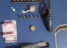 Força Tática prende jovem por posse ilegal de armas de fogo e drogas no parque de exposições de Picos