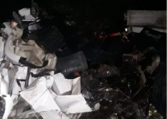 Colisão frontal entre caminhões matou quatro pessoas na BR-020 em Pio IX