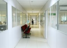 Governo recua e retorno presencial de 22 órgãos do estado é adiado para agosto