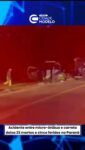 Uma batida frontal entre um ônibus e uma carreta deixou 23 pessoas mortas e outras cinco feridas na manhã desta quarta-feira (19), na BR-373, em Imbituva, na região central do Paraná. O acidente aconteceu no km 210 da rodovia e, entre as vítimas fatais, está o motorista da carreta.

Segundo o Governo do Paraná, as vítimas socorridas foram encaminhadas ao Hospital Regional de Campos Gerais.

APolícia Rodoviária Federal (PRF) disse que o ônibus era da área da Saúde da Prefeitura de Imbituva, cidade da região central do estado, e levava pacientes e acompanhantes para consultas para cidades na região de Curitiba, cerca de três horas distante da cidade.

Por conta da gravidade do acidente, equipes de diferentes órgãos foram mobilizadas para o atendimento. A Polícia Rodoviária Federal (PRF), o Samu e o Corpo de Bombeiros estão no local, com apoio de bombeiros de Irati e Prudentópolis. A Polícia Científica e o Instituto Médico-Legal (IML) também participam dos trabalhos.

A Via Araucária, concessionária responsável pelo trecho, informou que enviou equipes de atendimento, inspeção de tráfego e dois guinchos. A BR-373 está totalmente interditada no km 210 e ainda não há previsão para a liberação da pista.

O Governo do Paraná decretou luto oficial de três dias, lamentou as mortes e manifestou solidariedade às famílias das vítimas.

A prefeitura de Imbituva informou que, em respeito às vítimas e às famílias, repartições públicas estarão fechadas nesta quarta-feira, com somente os serviços essenciais operando normalmente. Fonte: SBT News