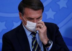 Bolsonaro sanciona MP que permite reduzir jornada e salário na crise