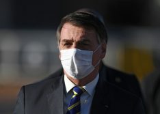 Jair Bolsonaro testa positivo novamente para o novo coronavírus