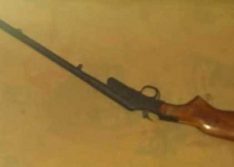 Idoso morre com tiro acidental no rosto ao limpar espingarda no Piauí