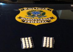 PRF-PI flagra motoristas de caminhão com droga rebite na em Picos