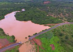 Picos: familiares procuram por jovem desaparecido em açude na zona rural