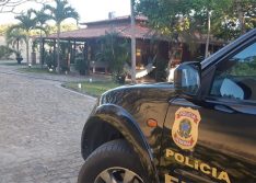 Jornalista monitorou investigações e orientou depoimentos de testemunhas, diz PF em coletiva