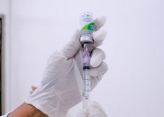 Anvisa dá aval a ampliar estudos de vacina da Sinovac de 9 mil para 13 mil voluntários