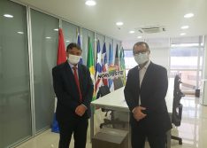 Governador discute distribuição de vacinas com Consórcio do Nordeste