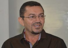 Prefeito Pe. Walmir Lima pede desfiliação do PT