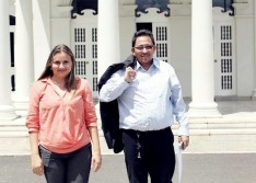 Prefeito e primeira-dama são soltos e afirmam que são vítimas de perseguição