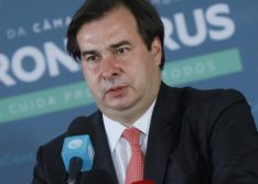 Maia cita nomes para sucessão e quer atrair esquerda
