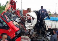 Caminhoneiro piauiense sofre grave acidente na BR-222 em Sobral no Ceará