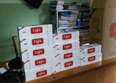 Dois homens são conduzidos à PF após serem flagrados com 450 maços de cigarros no PI