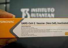 Butantan anuncia que CoronaVac tem eficácia global de 50,4% em testes
