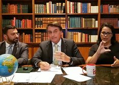 Bolsonaro contradiz fatos e diz que nunca se referiu à covid-19 como “gripezinha”