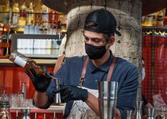 Alepi aprova auxílio de R$ 1 mil para trabalhadores de bares, restaurantes e eventos prejudicados pela pandemia
