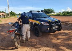 Comerciante é preso após ser flagrado na BR-316 com moto roubada em Valença-PI
