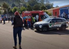 SC: jovem invade escola e mata três crianças e duas funcionárias