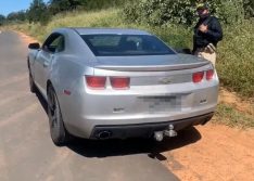 Empresário que conduzia Camaro na BR-135 é preso por estelionato no Sul do Piauí