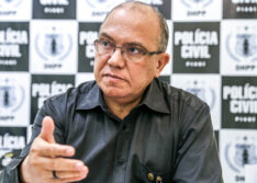 Empresário morto dentro de carro tinha ligação com jogos de azar, diz delegado