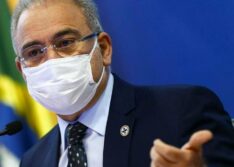 Ministério recua e tira adolescentes sem comorbidades da lista de vacinação contra a Covid-19