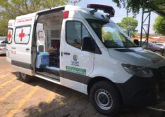 Hospital Regional de Picos recebe nova ambulância Semi-UTI