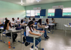 COE recomenda quarentena de 10 a 20 dias após infecção por covid com aula presencial