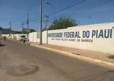 Picos: UFPI abre edital para contratação de professores substitutos com salários de até R$ 5,8 mil