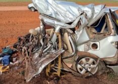 Acidente entre caminhonete e van deixa 13 mortos na BR-174