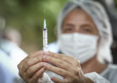Covid: Piauí é o 2º estado do Nordeste que mais vacinou a população
