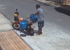 Câmera de segurança flagra homem furtando botijão de gás em Picos