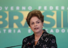 Tribunal extingue ação popular contra Dilma por pedaladas