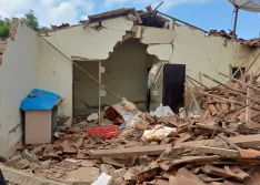 Picos: residência desaba e deixa idoso ferido
