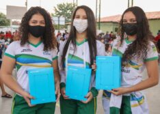 Governo vai entregar tablets para 2.500 estudantes da rede estadual