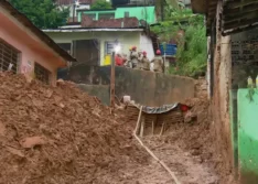 Chuvas em Pernambuco: bombeiros encerram buscas após encontrar corpo de última desaparecida; mortes vão a 128
