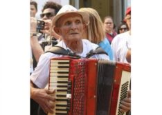 Sanfoneiro de 83 anos morre após acidente na BR 343