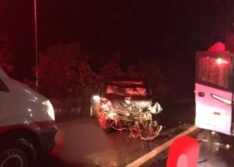 Carro colide em ônibus e deixa duas pessoas mortas no Piauí
