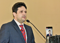 Vereador Eriberto Barros solicita reforma da unidade escolar e da UBS do povoado Coroatá