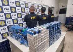 PRF apreende mais de 200 celulares sem nota fiscal em ônibus no Piauí