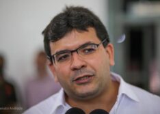 Rafael Fonteles anuncia bonificação para professores e servidores da Educação