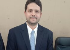 Dr. Eriberto solicita reforma de praça no Pantanal e ambulância pro AMCROPIRCO