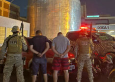 Dupla é presa por roubo de R$ 500 mil em joias e dinheiro; objetos recuperados