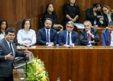 Em mensagem na Alepi, governador destaca investimentos e reforça meta de gerar 80 mil empregos