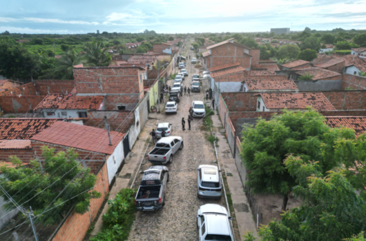 Mais de dez imóveis são sequestrados com casal suspeito de dominar tráfico no litoral do Piauí