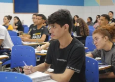 Governo Lula anuncia bolsa de R$ 500 para estudantes de licenciatura com novo programa Pé-de-Meia