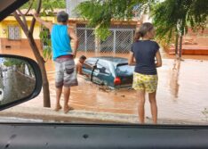 Grande chuva de mais de 160 milímetros causa alagamentos e pessoas ficam desalojadas em Picos